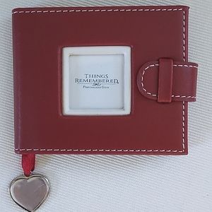 THINGS REMEMBERED Mini Wallet Photo Album Red Album 3 1/4" x 4" Holds 16 Photos